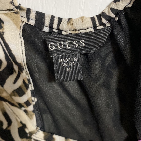 Guess spaghetti strap top - Picture 4 of 4